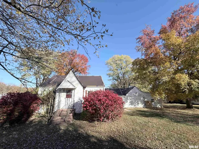 $30,000 | 14322 North Memory Lane, Mount Vernon, IL 62864