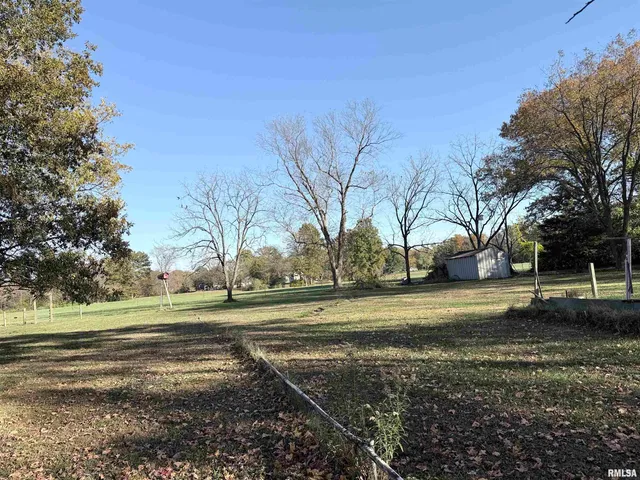 $30,000 | 14322 North Memory Lane, Mount Vernon, IL 62864