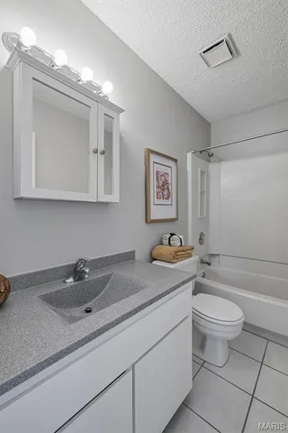 $175,000 | 1507 Swallow Drive, Brentwood, MO 63144