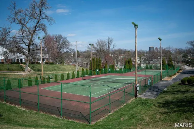 $175,000 | 1507 Swallow Drive, Brentwood, MO 63144