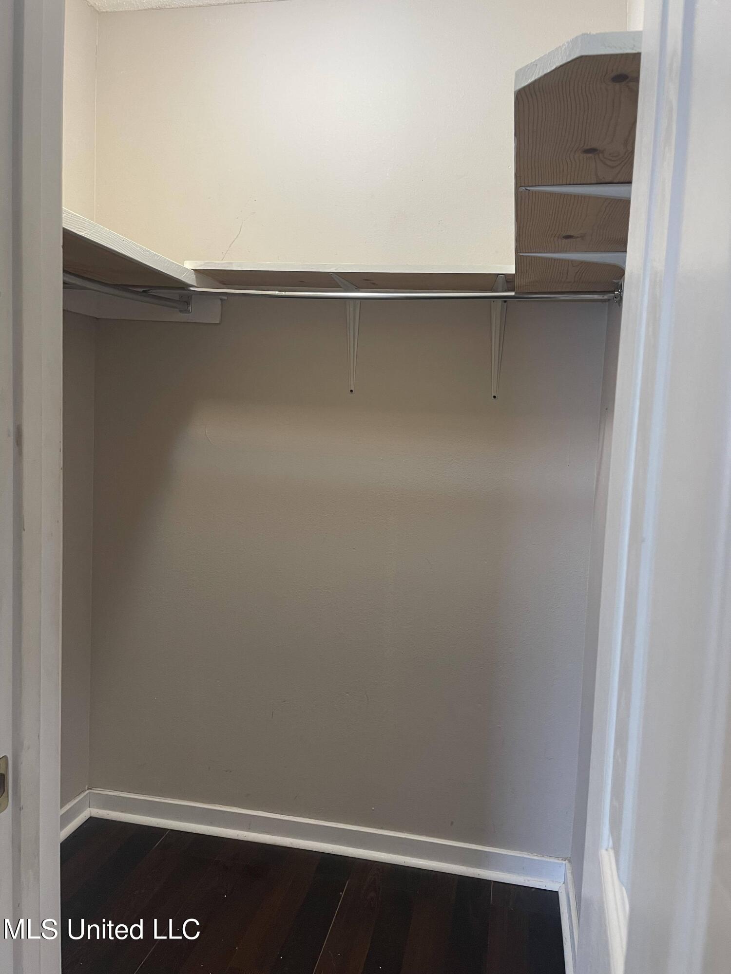 11315 Dye Road Gulfport, MS 39503 - Photo 21 of 28 Vacant Unit bedroom 1 closet
