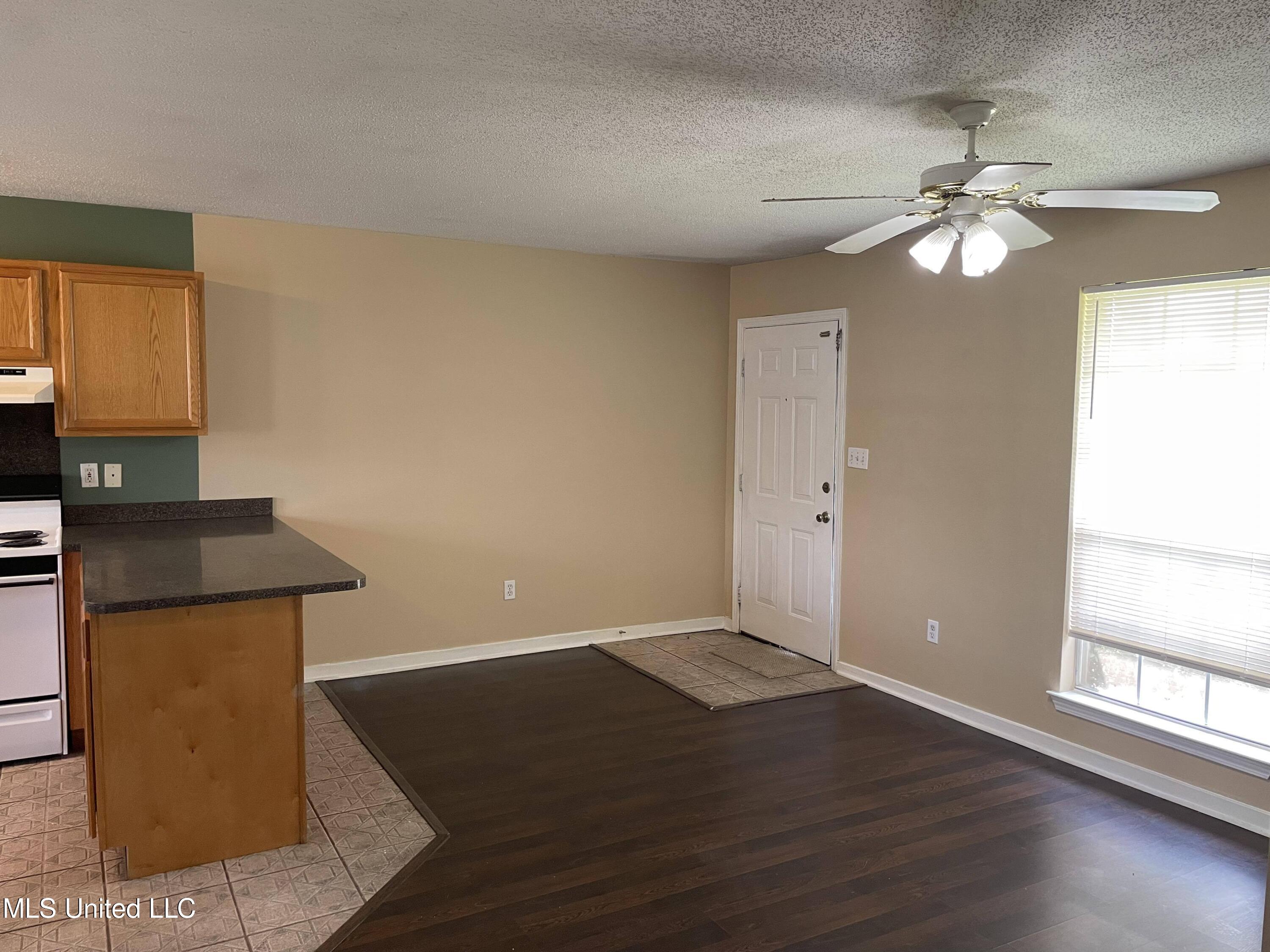 Vacant Unit living room