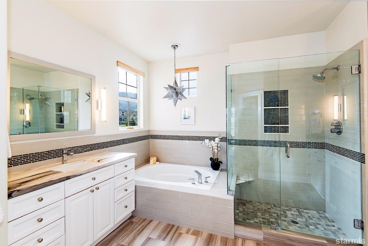 3466 Forest View Court Reno, NV 89511 - Photo 3 of 22 Gallery Image 3