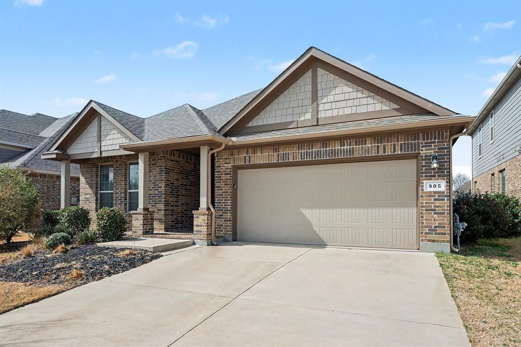905 Falcon Road Argyle, TX 76226 - Photo 2 of 25