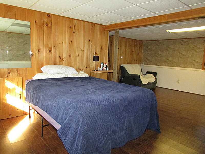 27 Beaver Road Barrington, RI 02806 - Photo 14 of 21 Studio/Study/Office.