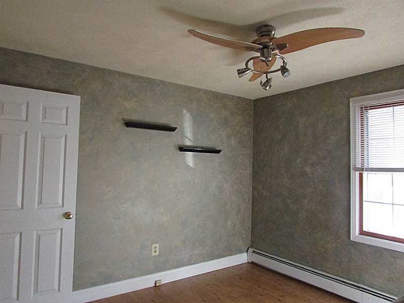 27 Beaver Road Barrington, RI 02806 - Photo 10 of 21 Bedroom.