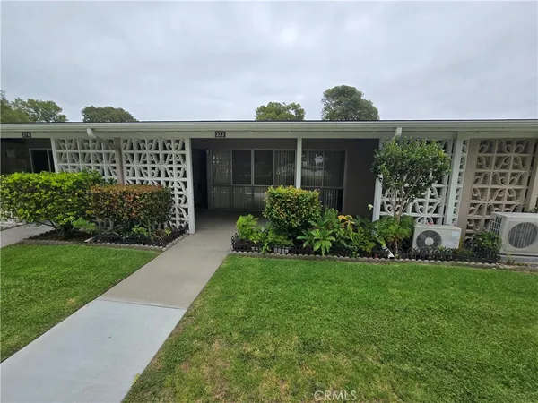 $210,000 | 13681 St Andrews Drive, Unit 27J, Seal Beach, CA 90740