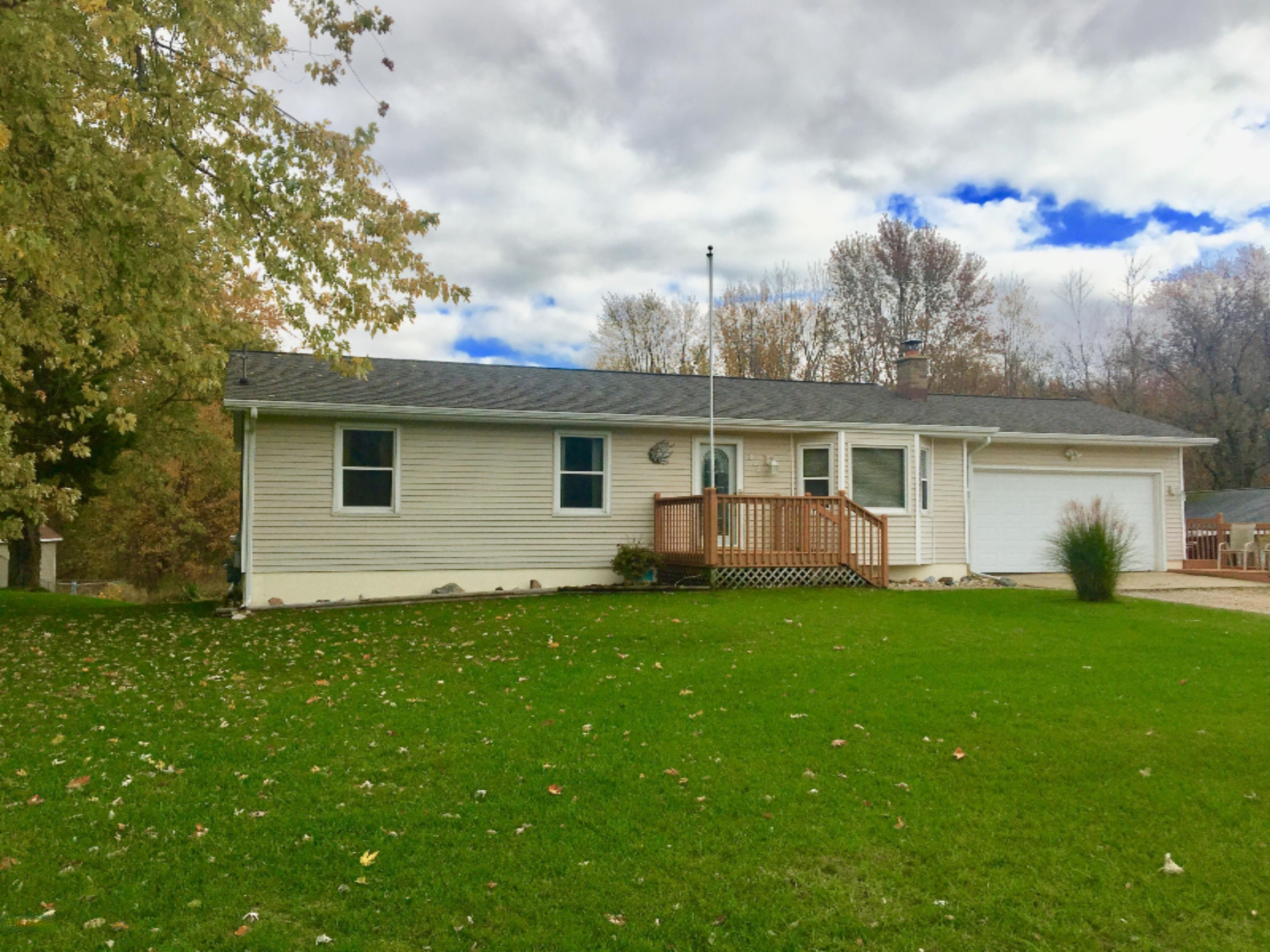 372 River Road Sparta, MI 49345 - Photo 3 of 42 90C214F9-22C3-40CD-BCA1-9B801DC97E0F