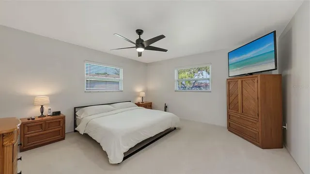 $3,900 | 6717 Roxbury Drive, Sarasota, FL 34231