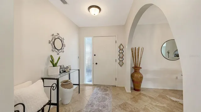 $3,900 | 6717 Roxbury Drive, Sarasota, FL 34231