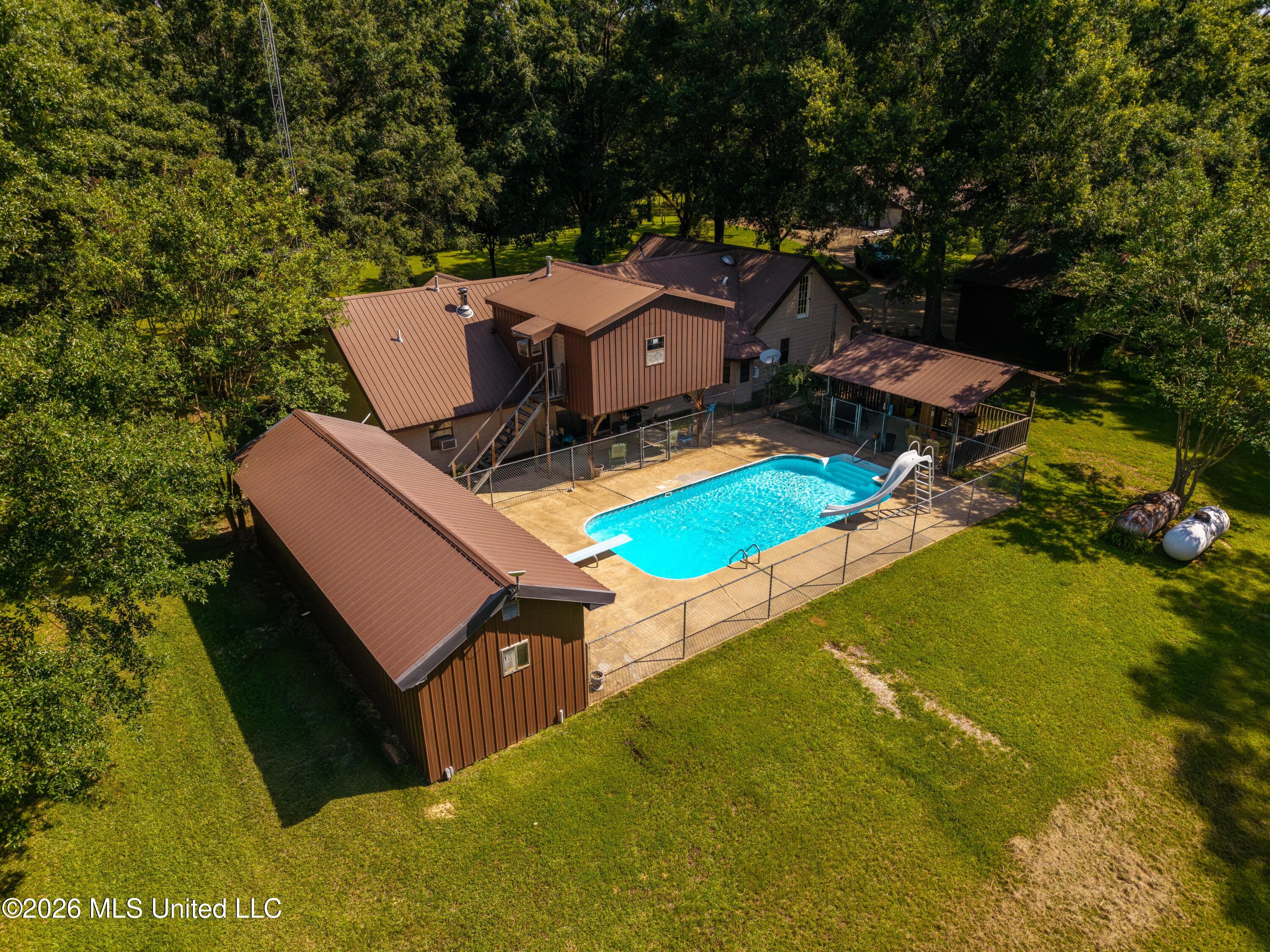 8454 Anding Oil City Road Bentonia, MS 39040 - Photo 10 of 25 DJI_20260604100934_0078_D
