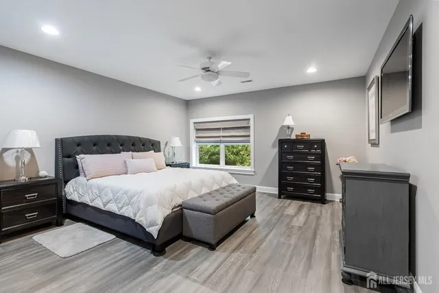 $3,250,000 | 6 Lamb Lane, Manalapan, NJ 07726