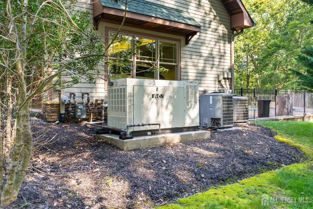 $3,250,000 | 6 Lamb Lane, Manalapan, NJ 07726