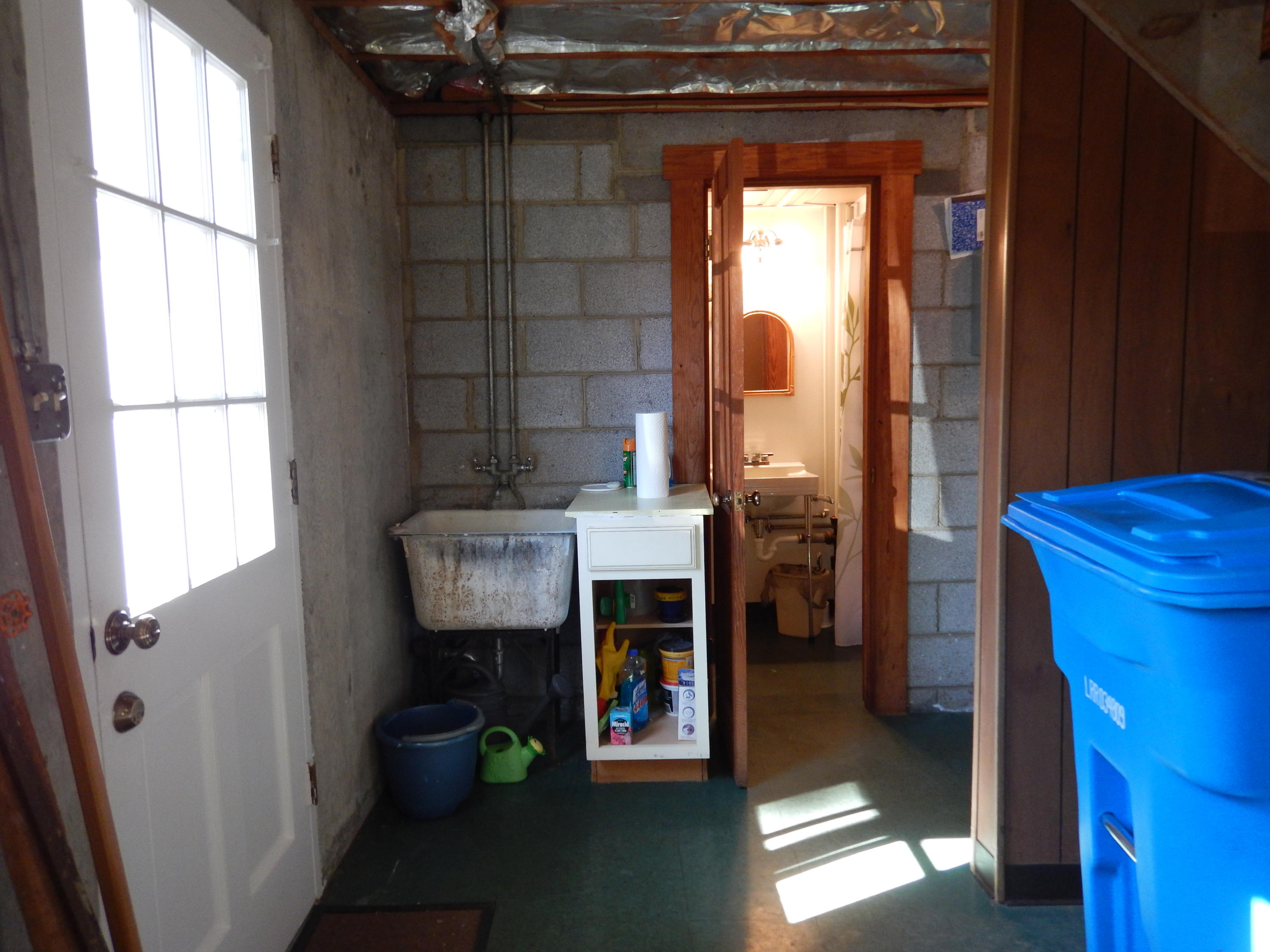 3856 Darlington Road Southwest Roanoke, VA 24018 - Photo 34 of 38 065