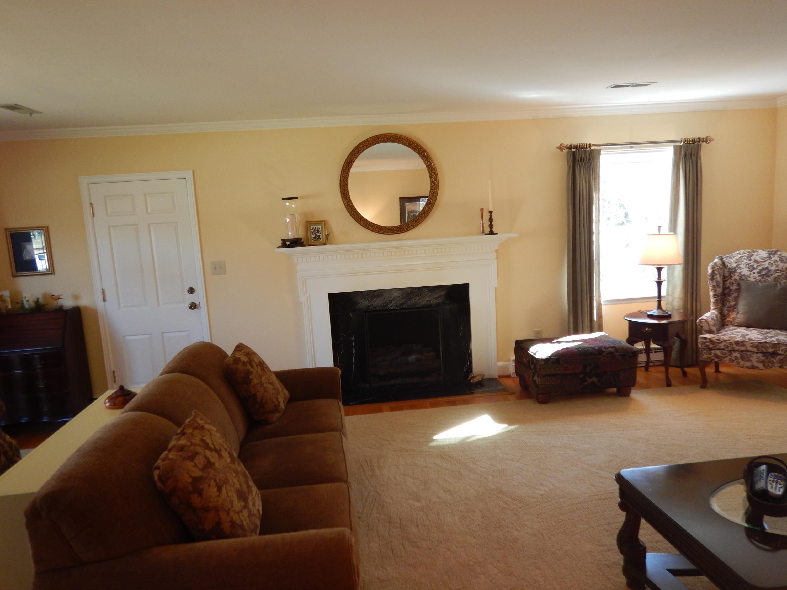 3856 Darlington Road Southwest Roanoke, VA 24018 - Photo 7 of 38 025