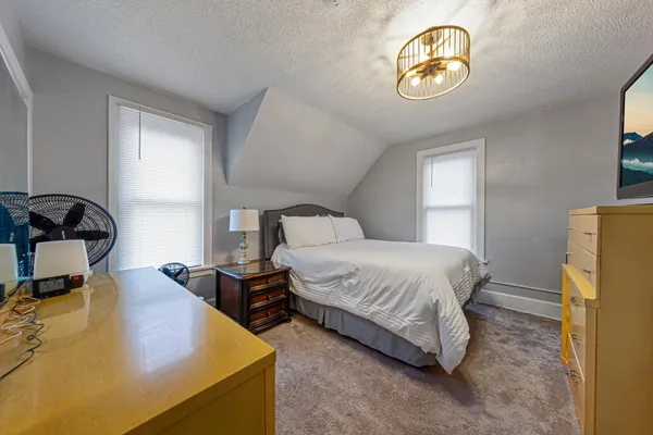 $209,900 | 104 Nicollet Street South, Winthrop, MN 55396