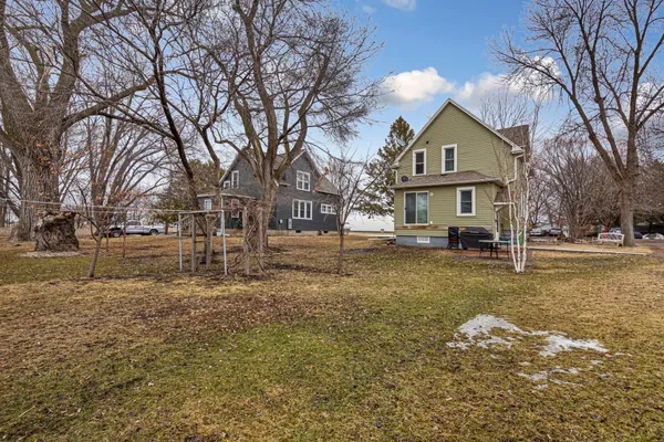 $209,900 | 104 Nicollet Street South, Winthrop, MN 55396