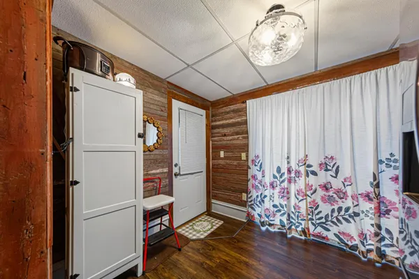 $209,900 | 104 Nicollet Street South, Winthrop, MN 55396