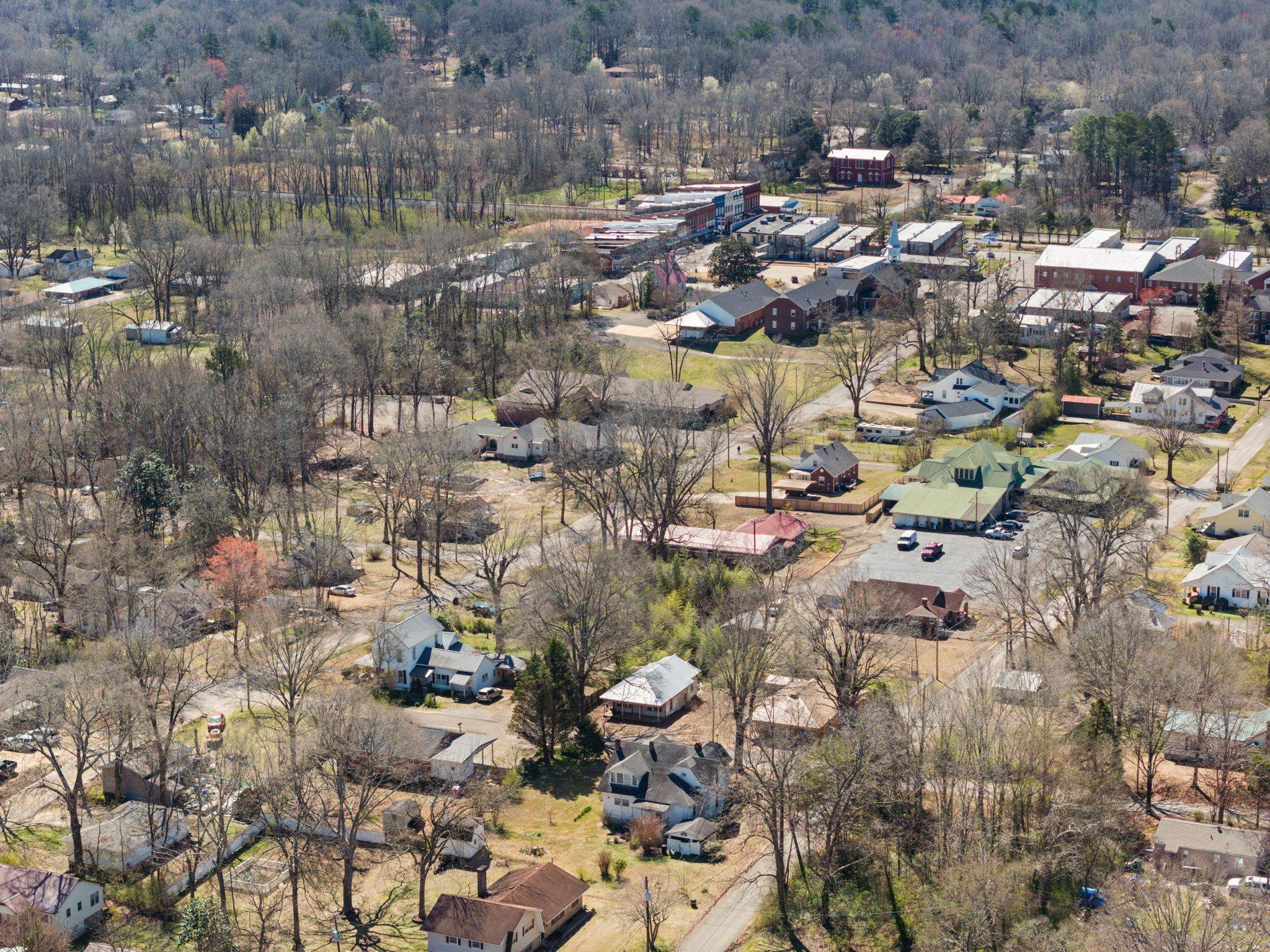 102 West 5th Street Iuka, MS 38852 - Photo 31 of 33 a view of a city