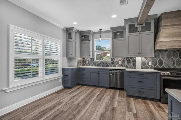 $575,000 | 16360 Innerarity Point Road, Pensacola, FL 32507