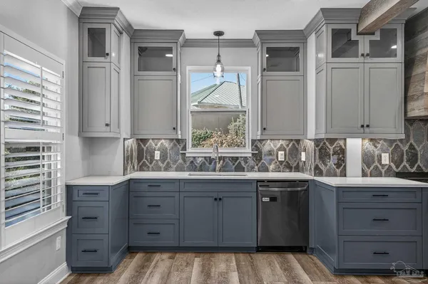 $575,000 | 16360 Innerarity Point Road, Pensacola, FL 32507