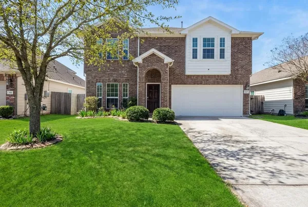 $270,000 | 512 Forest Village Circle, La Marque, TX 77568