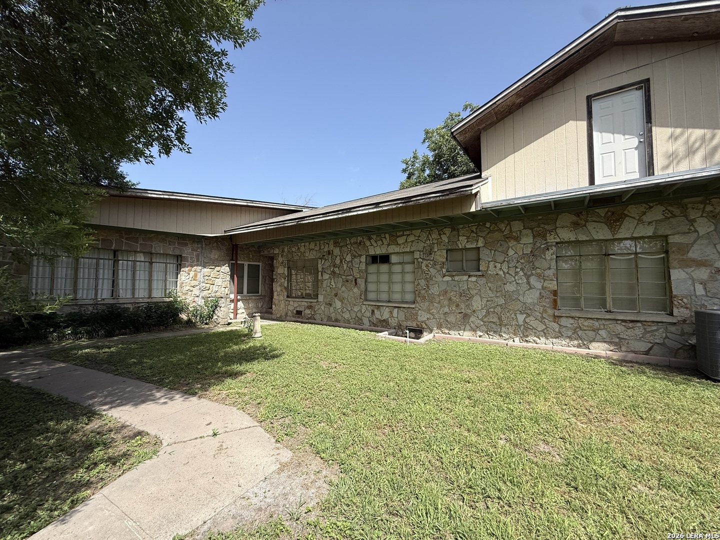 100 Hazel Avenue Three Rivers, TX 78071 - Photo 15 of 19