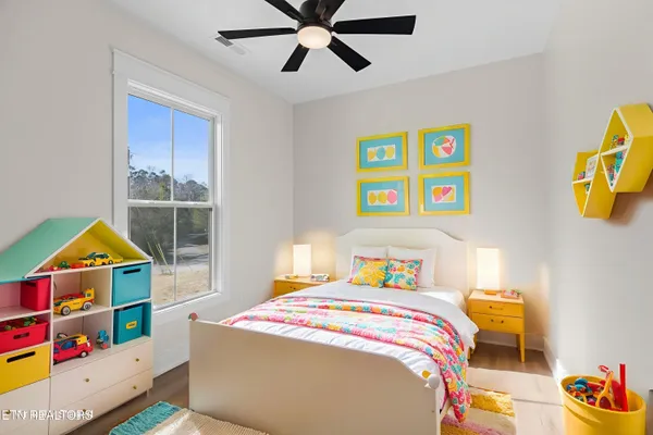 $699,900 | 932 Bob O Drive, Dandridge, TN 37725