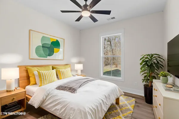 $699,900 | 932 Bob O Drive, Dandridge, TN 37725