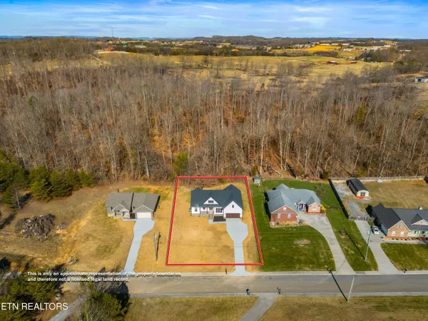 $699,900 | 932 Bob O Drive, Dandridge, TN 37725