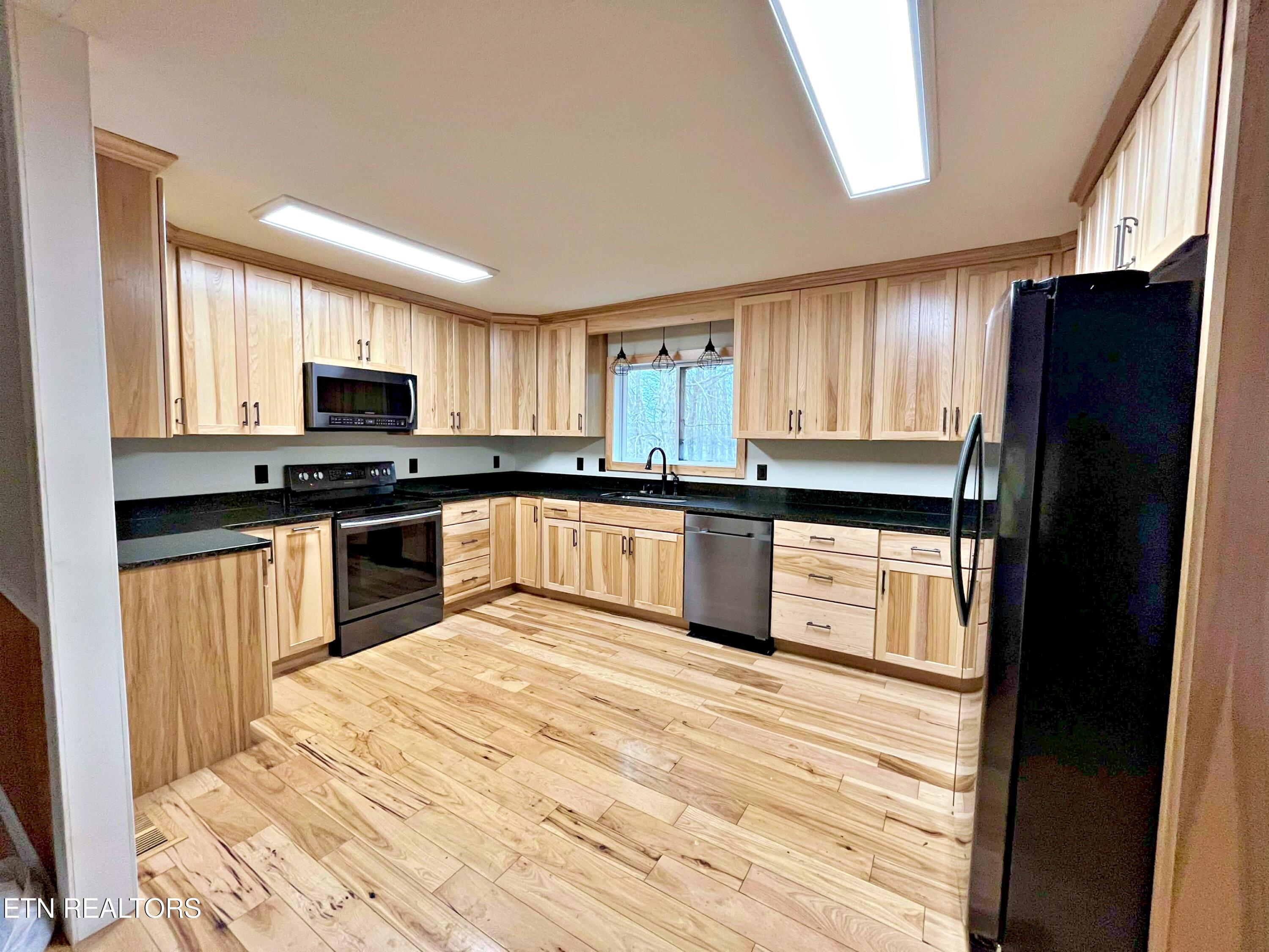 195 County Road 71 Riceville, TN 37370 - Photo 17 of 55 173176de-c58b-4615-9a4a-2ff204bc64dd