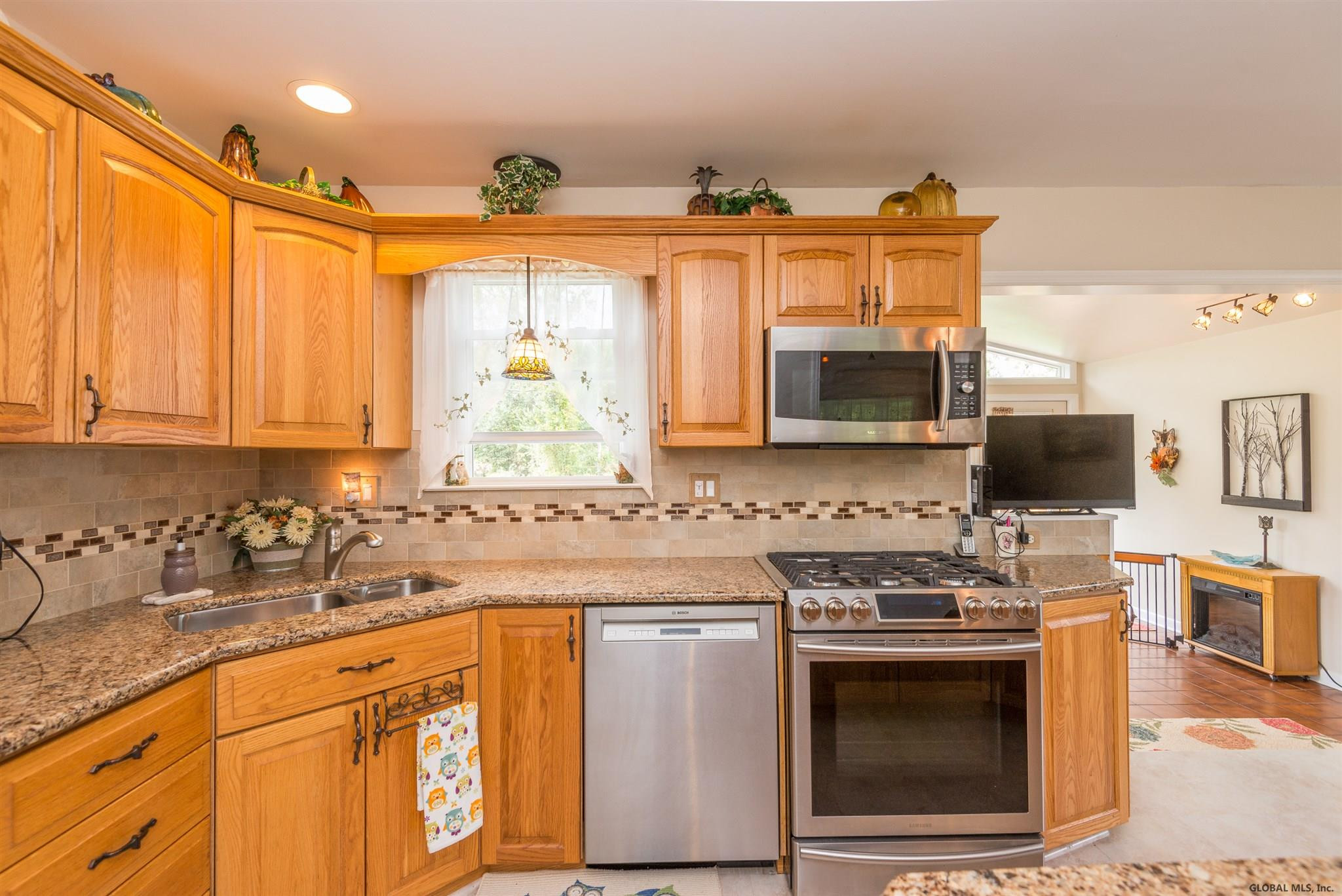 49 Mountain View Road Schodack, NY 12123 - Photo 9 of 35 Photo 9