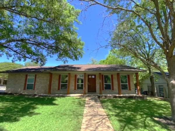 $2,100 | 900 Riddlewood Drive, Austin, TX 78753