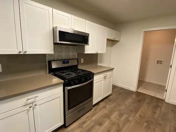 $2,100 | 900 Riddlewood Drive, Austin, TX 78753