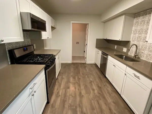 $2,100 | 900 Riddlewood Drive, Austin, TX 78753