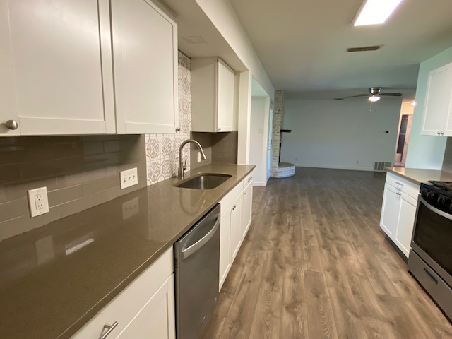 900 Riddlewood Drive Austin, TX 78753 - Photo 9 of 26 Kitchen