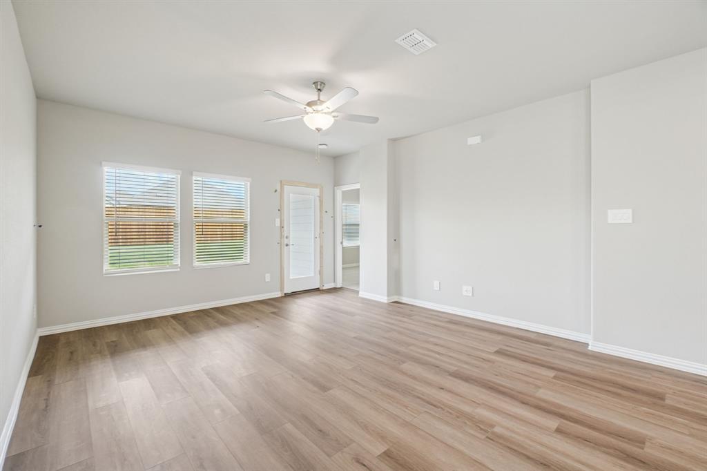 1616 Arches Road Anna, TX 75409 - Photo 14 of 32 Photo is not of the actual home, but is an inspirational photo of builder’s model home and may depict options, furnishings, and/or decorator features that are not included.