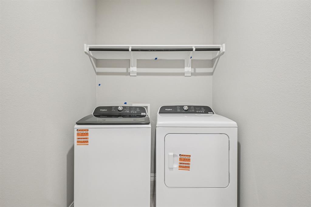 1616 Arches Road Anna, TX 75409 - Photo 21 of 32 Photo is not of the actual home, but is an inspirational photo of builder’s model home and may depict options, furnishings, and/or decorator features that are not included.