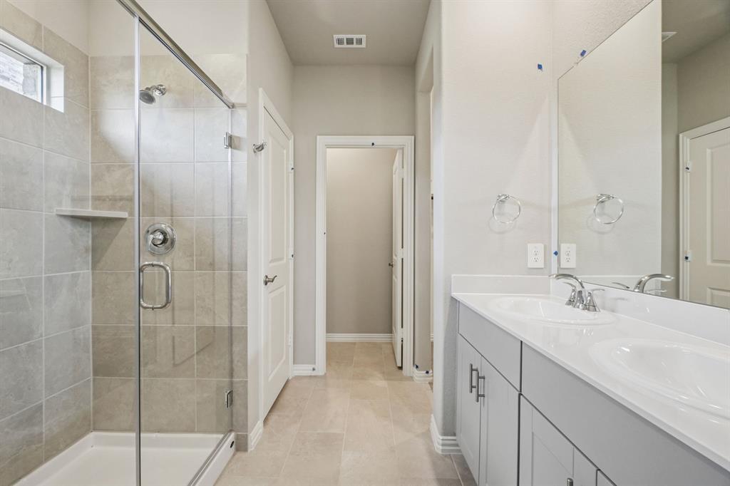 1616 Arches Road Anna, TX 75409 - Photo 28 of 32 Photo is not of the actual home, but is an inspirational photo of builder’s model home and may depict options, furnishings, and/or decorator features that are not included.