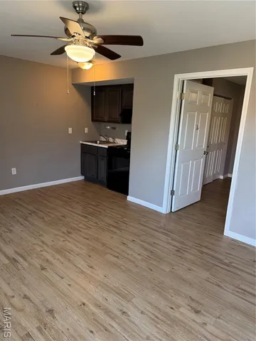 $800 | 50 Gary Court, Unit B, St. Charles, MO 63301