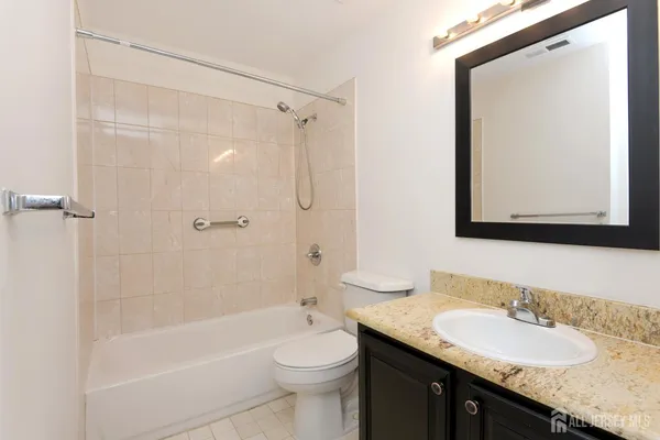 $1,725 | 1901 Ravens Crest Drive, Plainsboro, NJ 08536