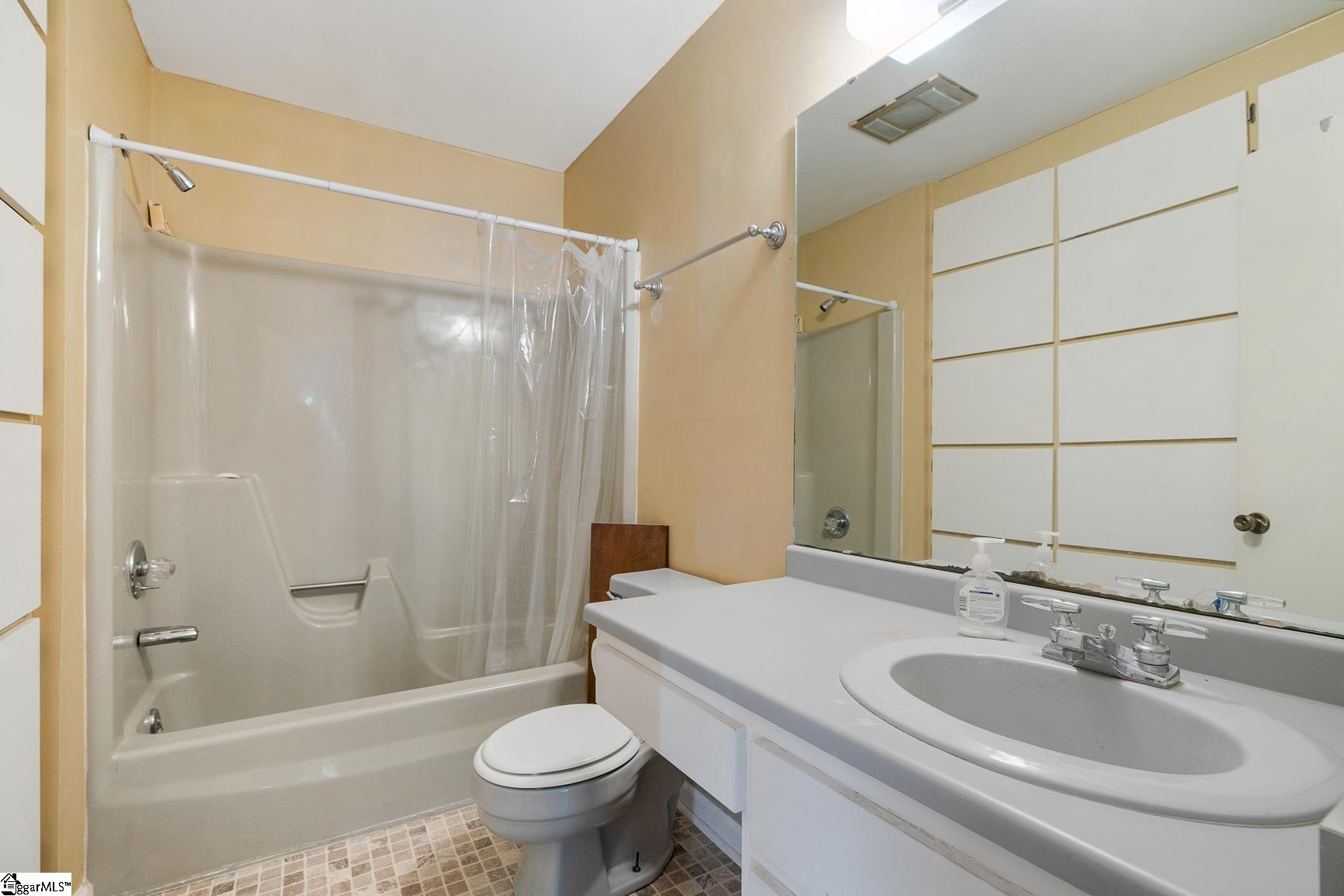 232 Nicholson Drive Central, SC 29630 - Photo 17 of 34