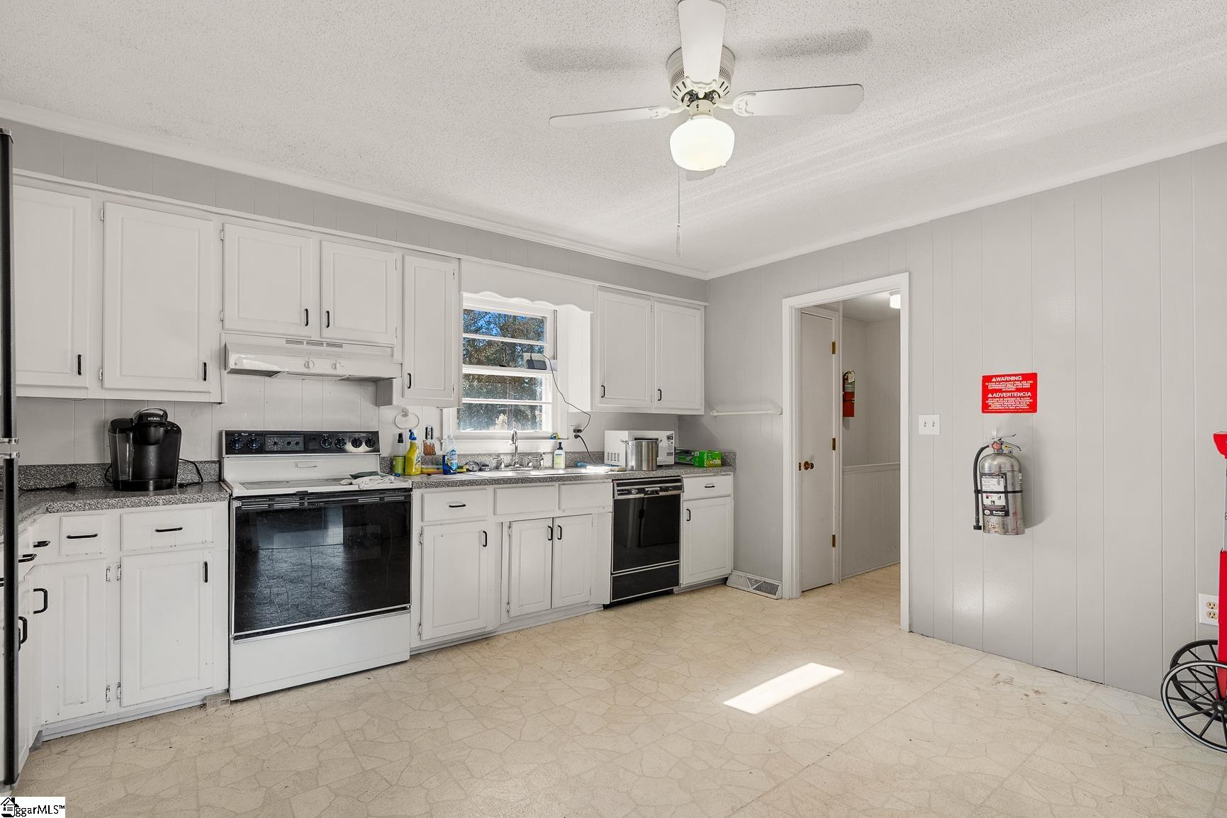 232 Nicholson Drive Central, SC 29630 - Photo 5 of 34