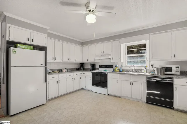 $399,000 | 232 Nicholson Drive, Central, SC 29630