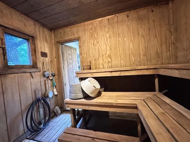 $169,999 | 317 2nd Street Northeast, Menahga, MN 56464