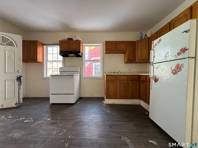 $355,000 | 72 North Main Street, Norwich, CT 06360