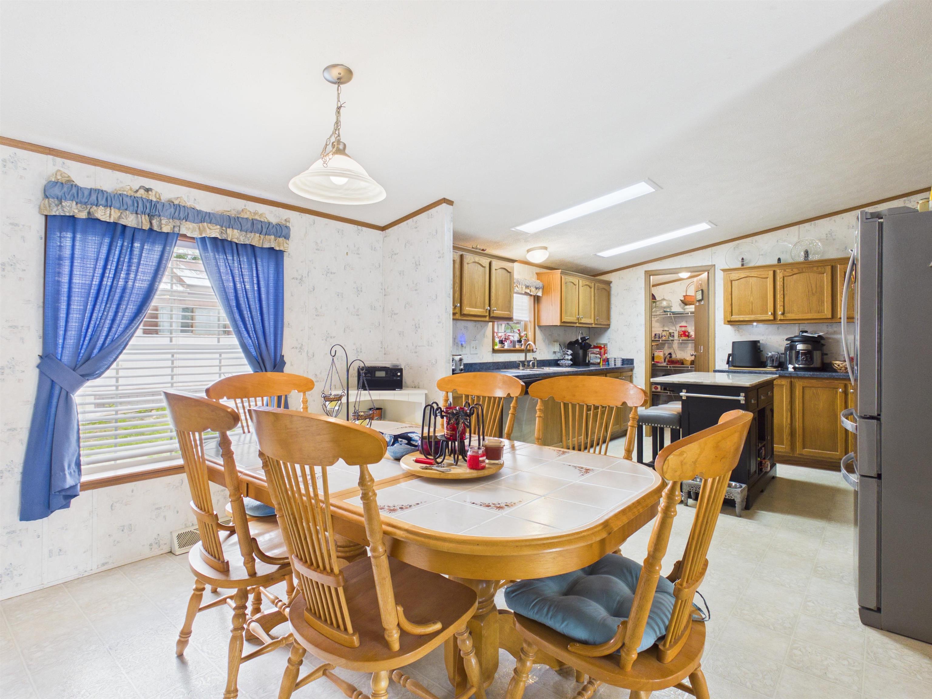 57 Sparrow Street Keene, NH 03431 - Photo 7 of 34