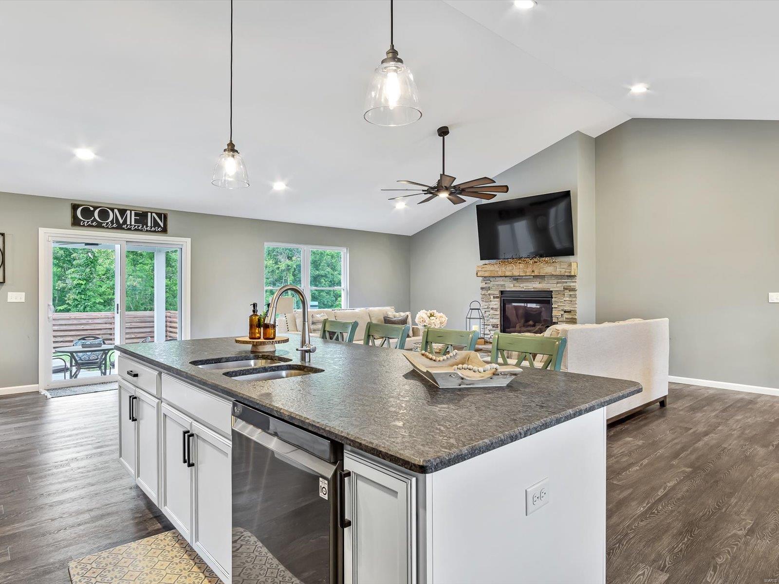 7165 Clayton Road Waterloo, IL 62298 - Photo 17 of 37