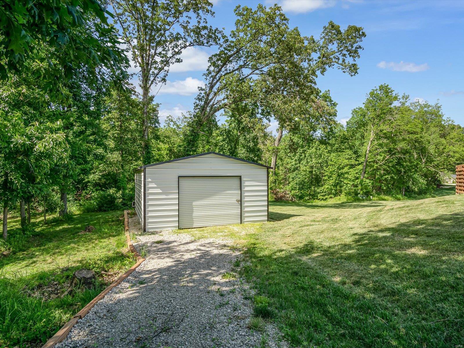 7165 Clayton Road Waterloo, IL 62298 - Photo 10 of 37