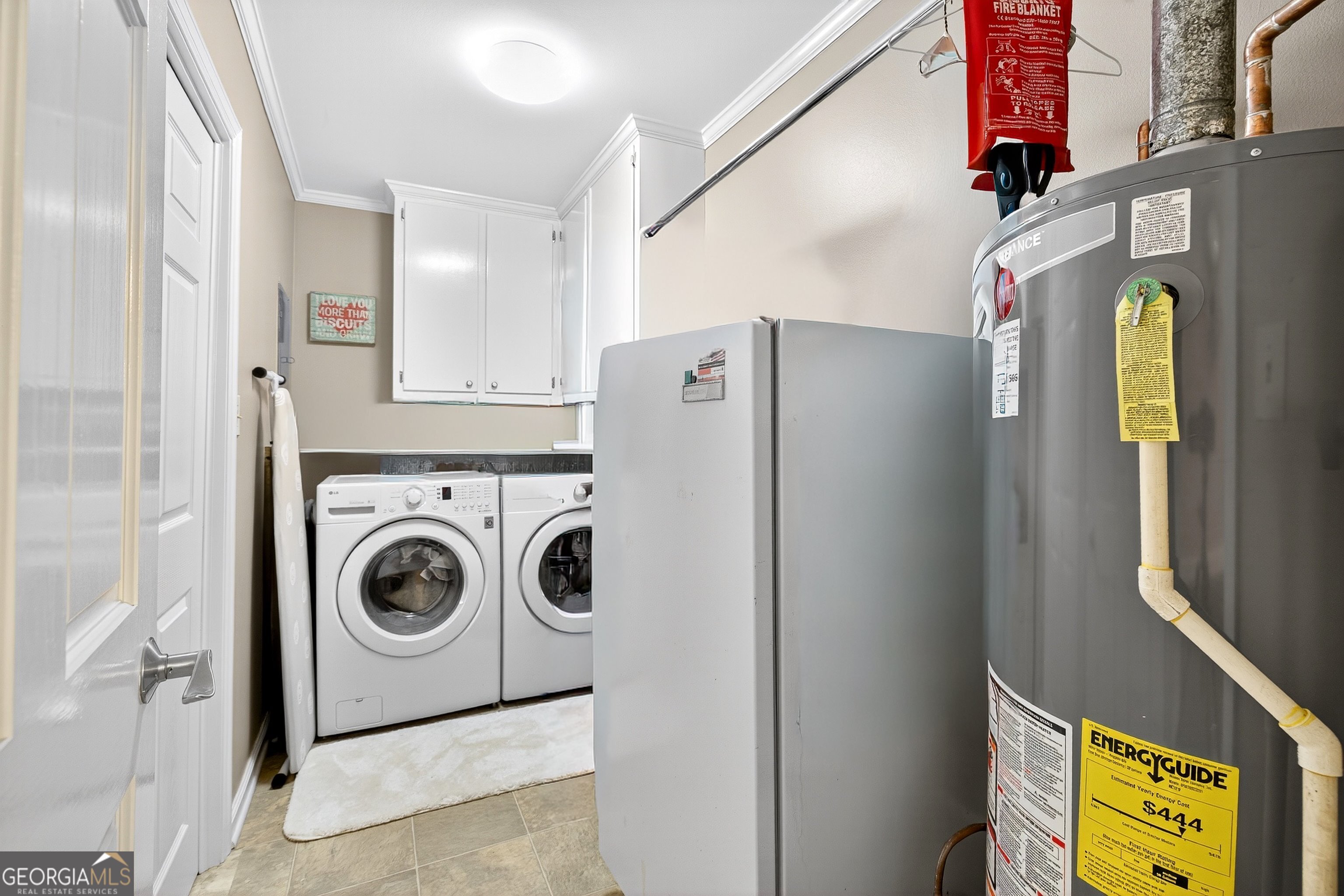 466 Minter Drive Hampton, GA 30228 - Photo 19 of 81 a utility room with dryer and washer